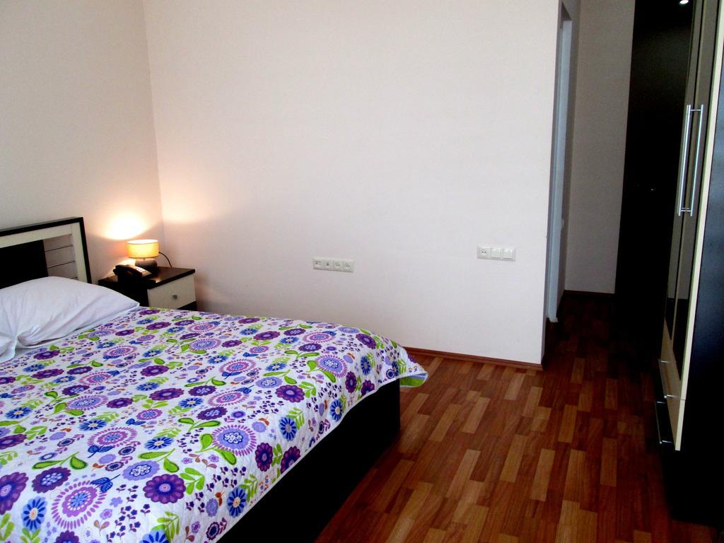 Max Comfort Hotel Kutaisi Esterno foto