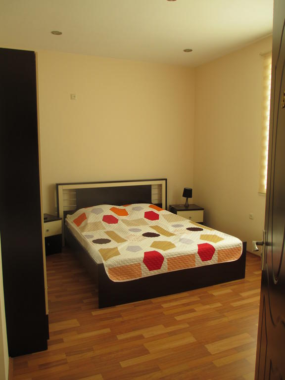 Max Comfort Hotel Kutaisi Esterno foto